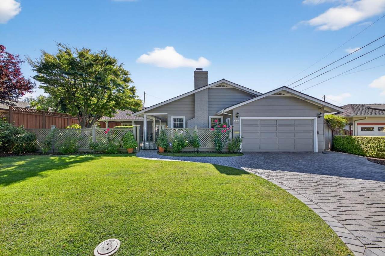 737 Bellerose Drive - Photo 1