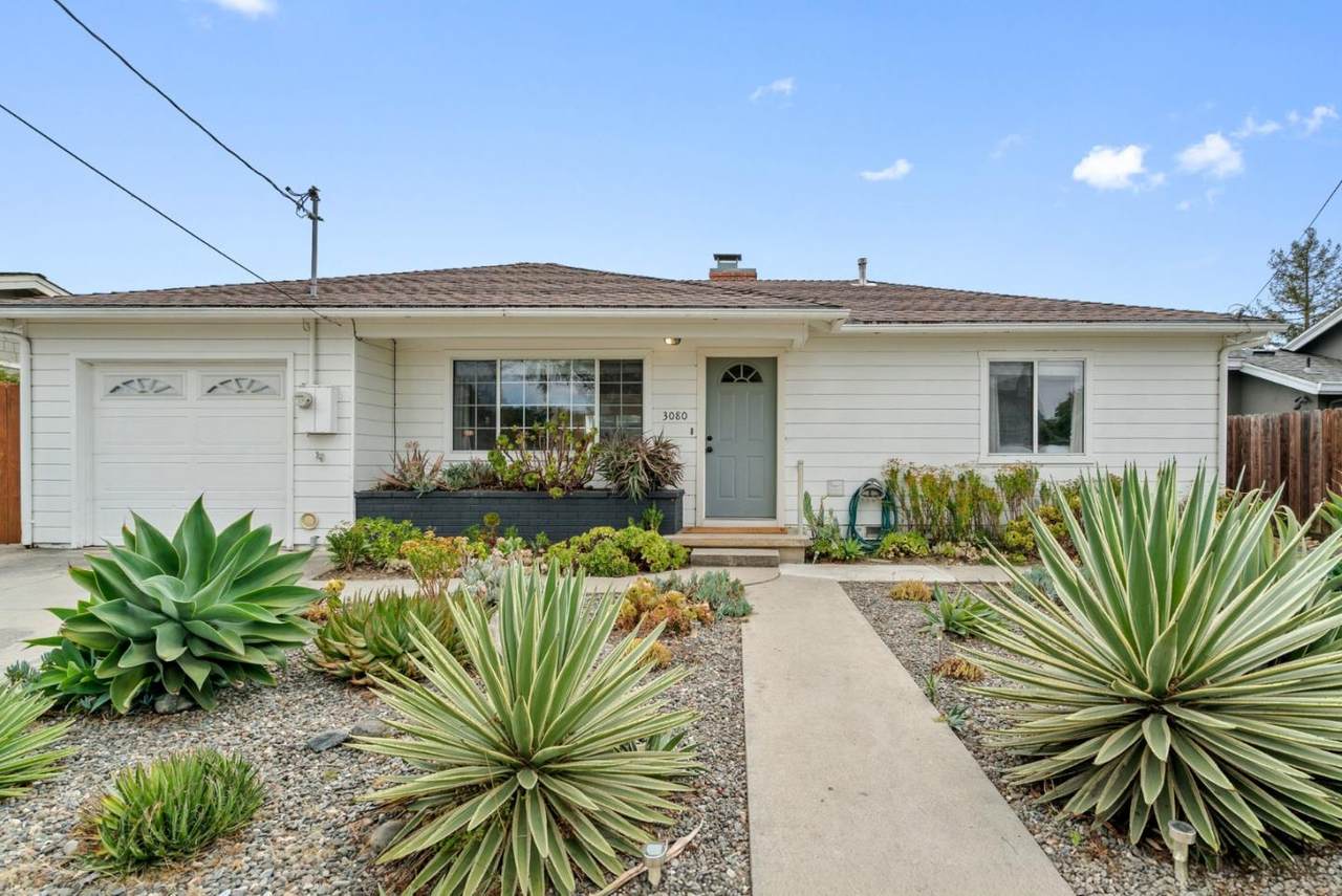 3080 Eleanor Way - Photo 1