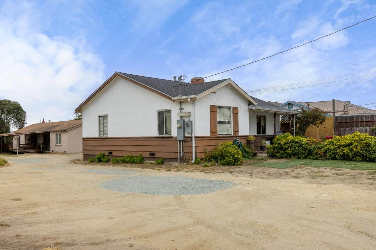 555 Trinity Avenue - Photo 1