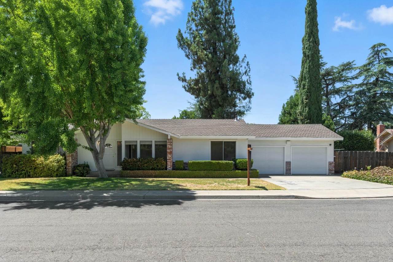 2201 Carleton Drive - Photo 1