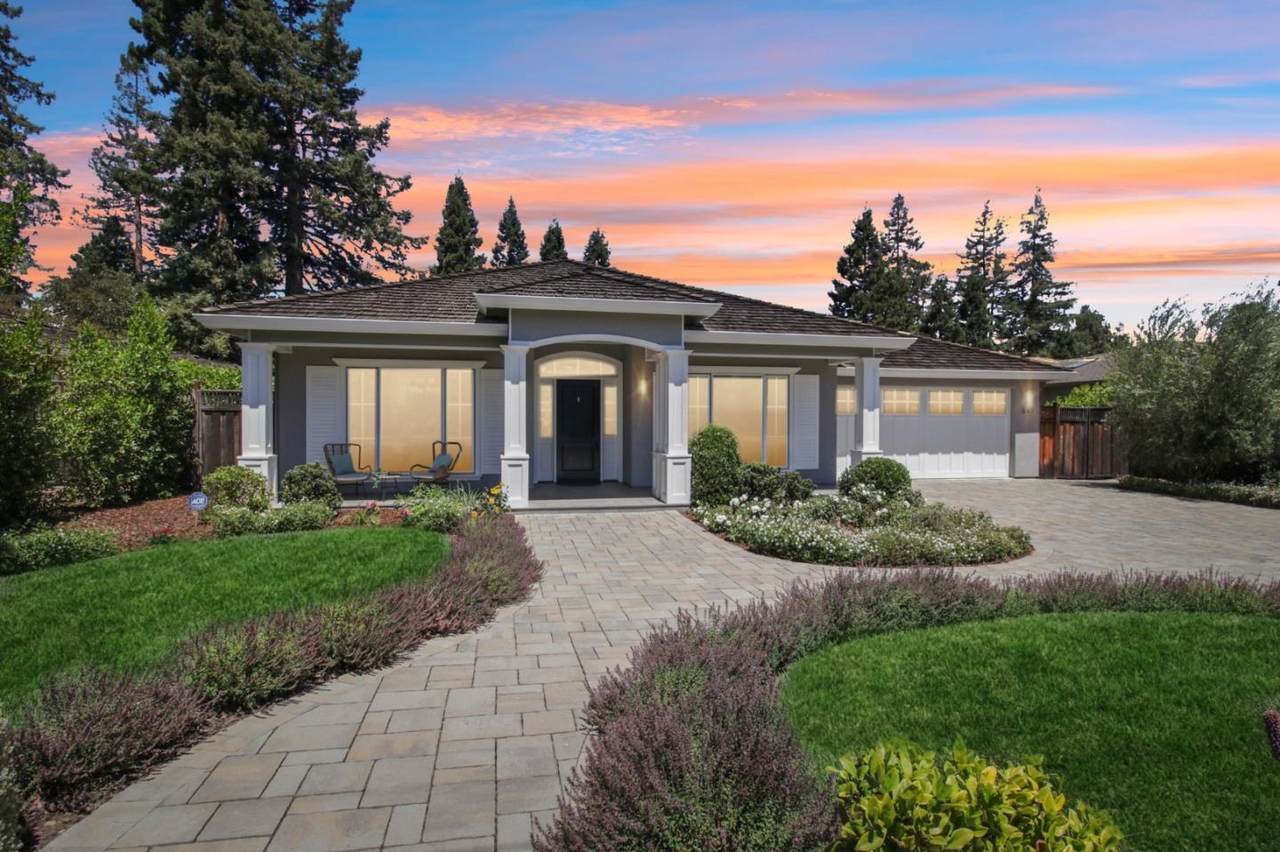 667 Jay Street - Photo 1