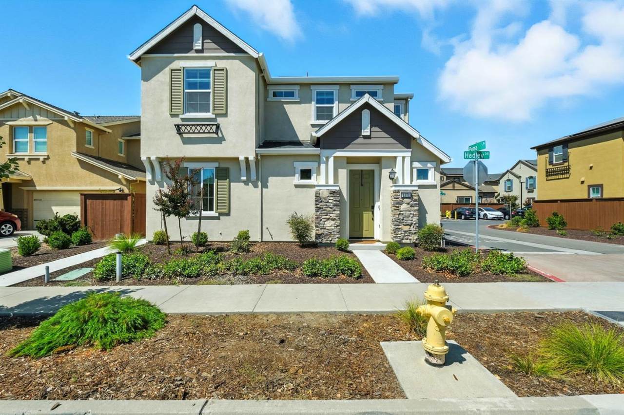 1371 Hadley Drive - Photo 1