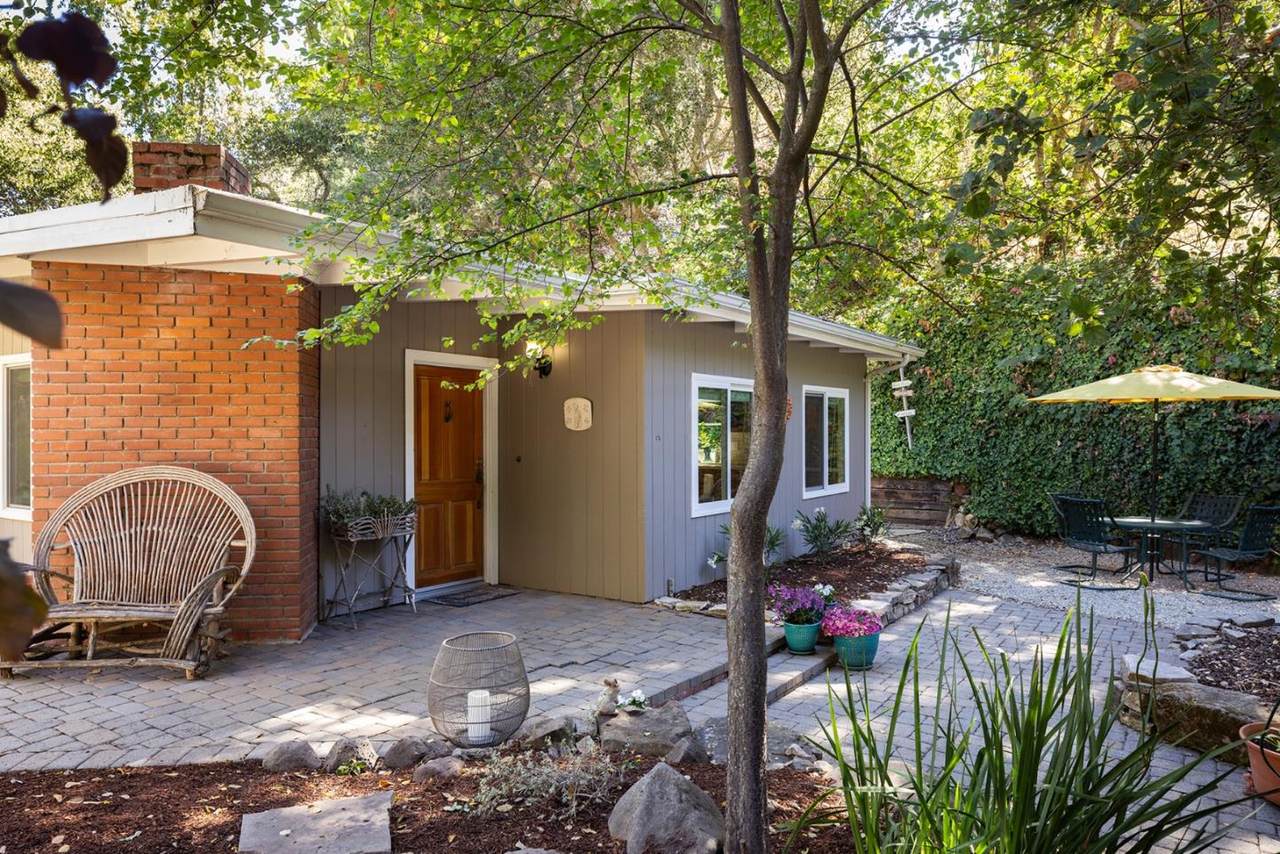 32 Southbank Road - Photo 1