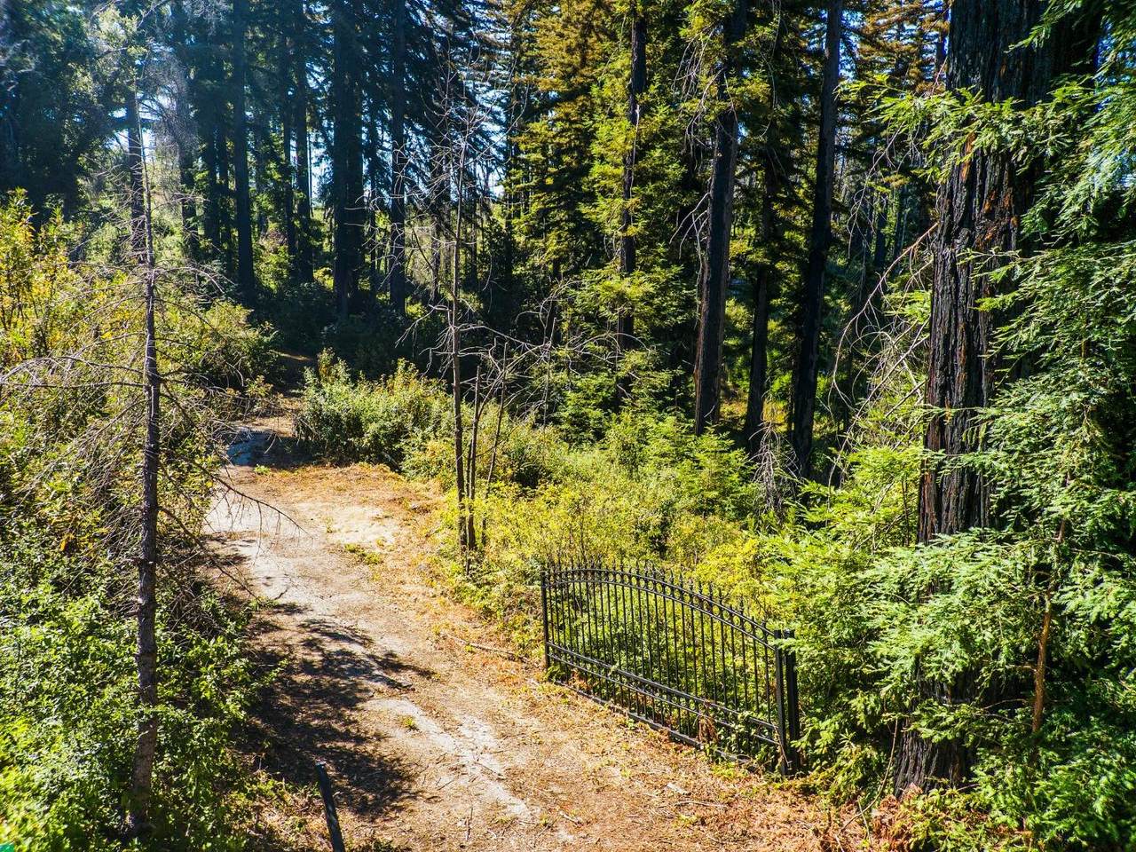 585 Robles Drive - Photo 1