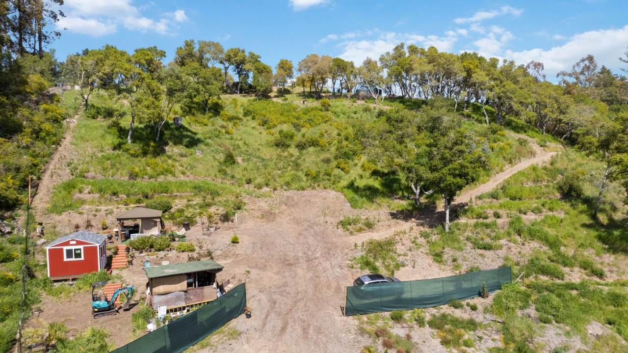 280 Petery Lane - Photo 1