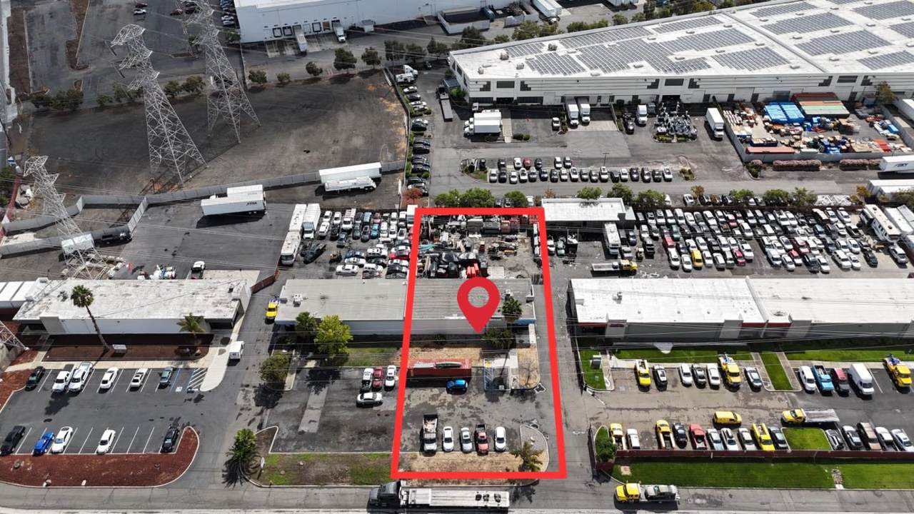 5560 Boscell Common - Photo 1