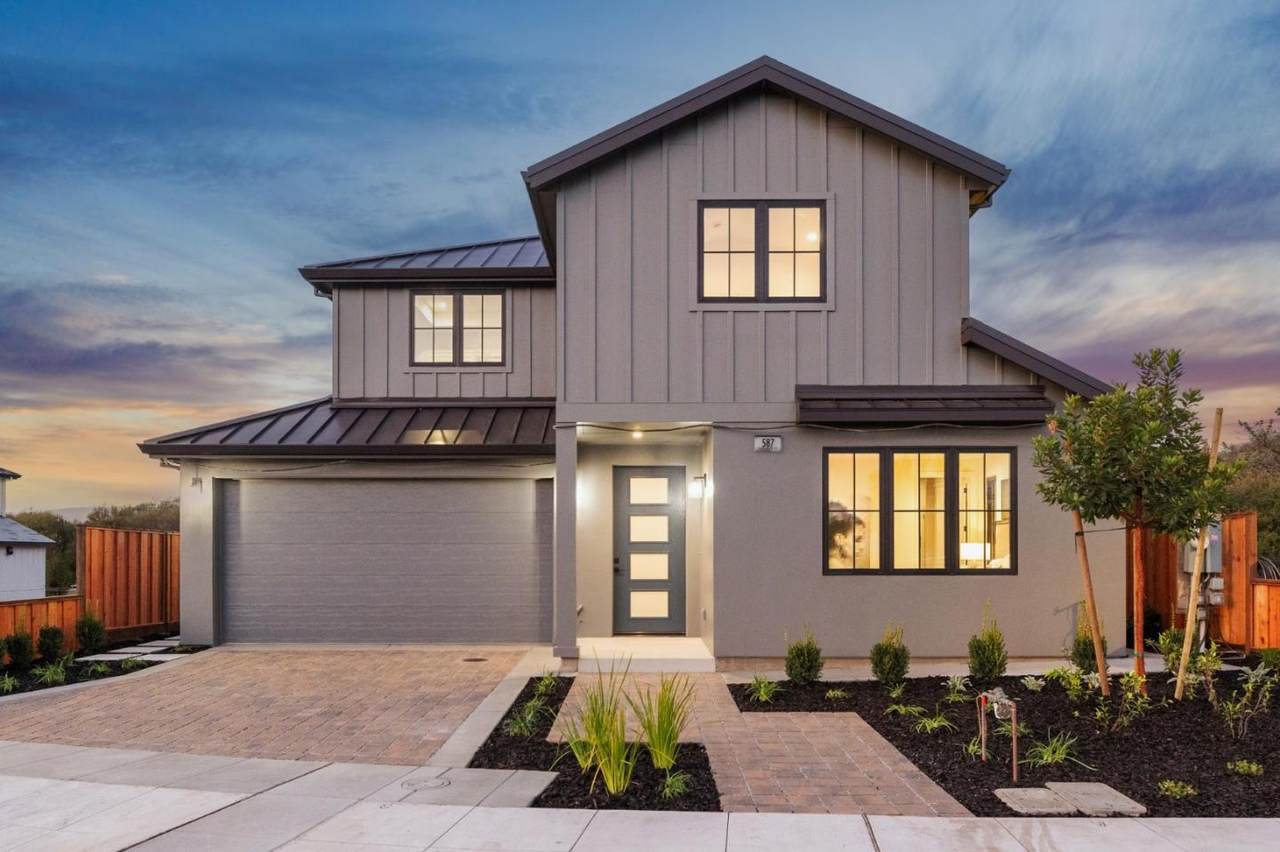 587 Creekside Court - Photo 1