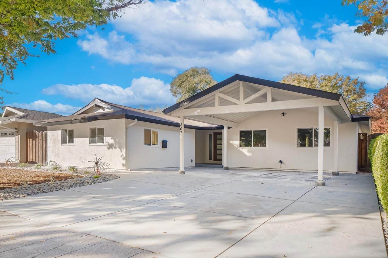 867 Ironwood Drive - Photo 1