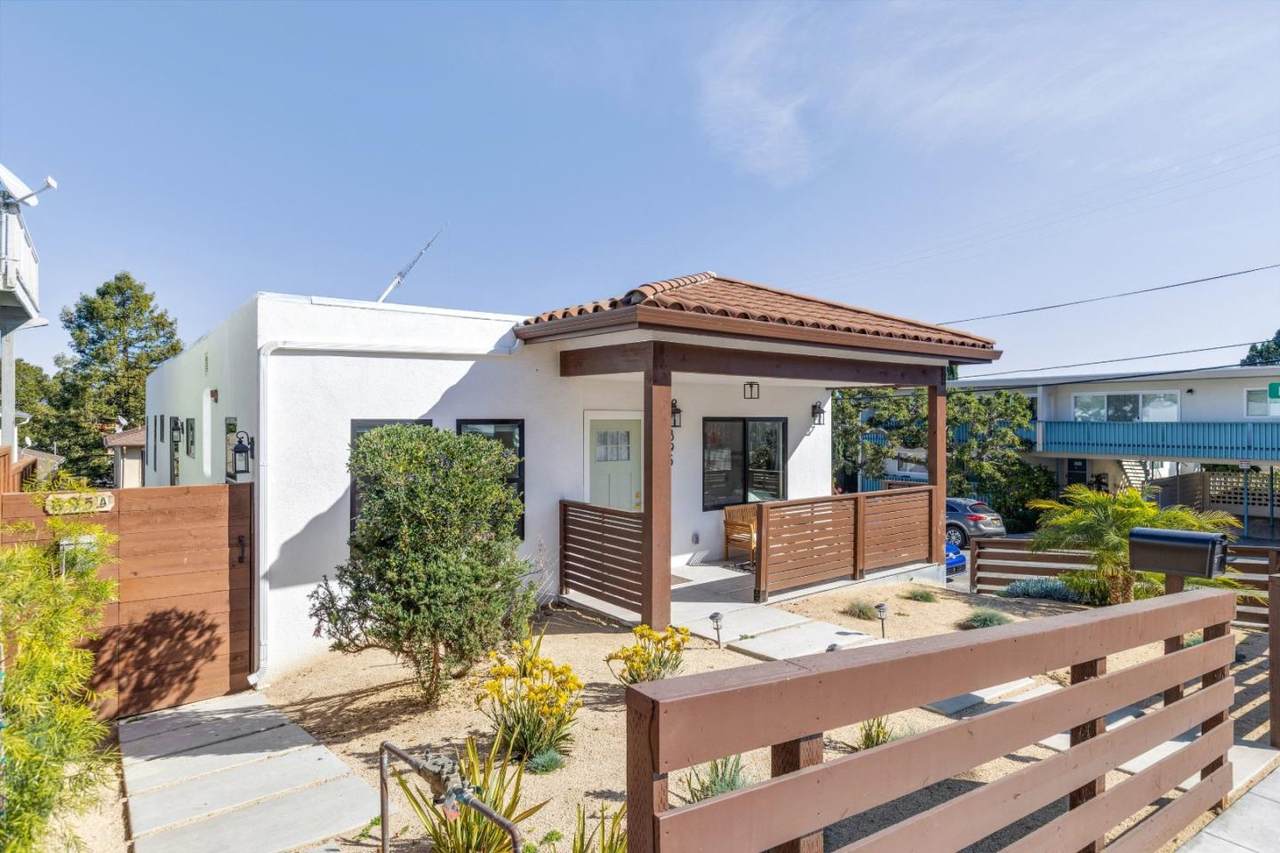 895 Laurel Avenue - Photo 1