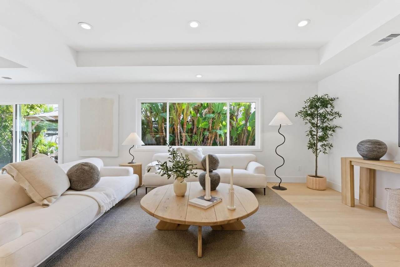 1526 Crespi Drive - Photo 1