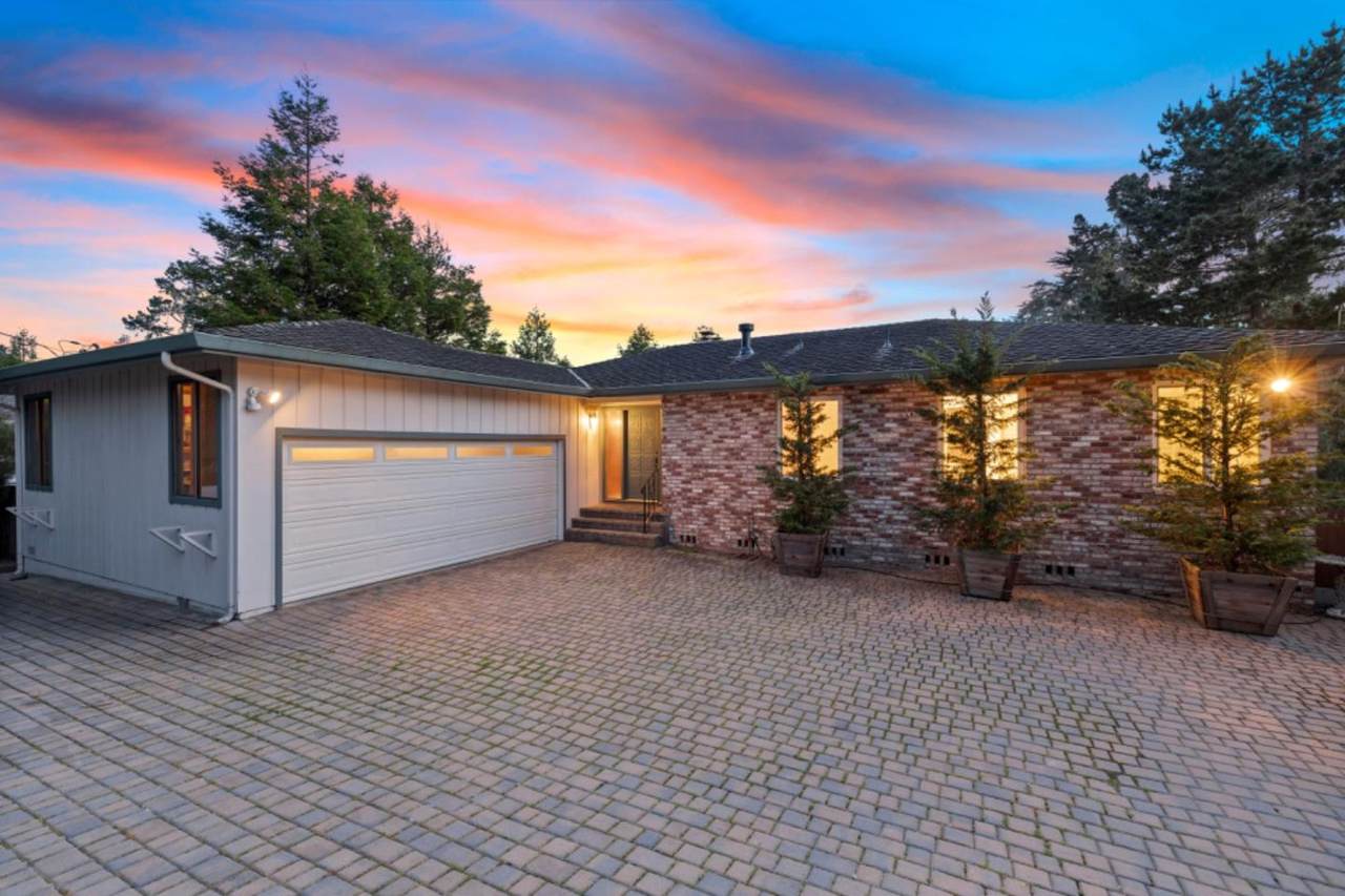 3076 Strawberry Hill Road - Photo 1