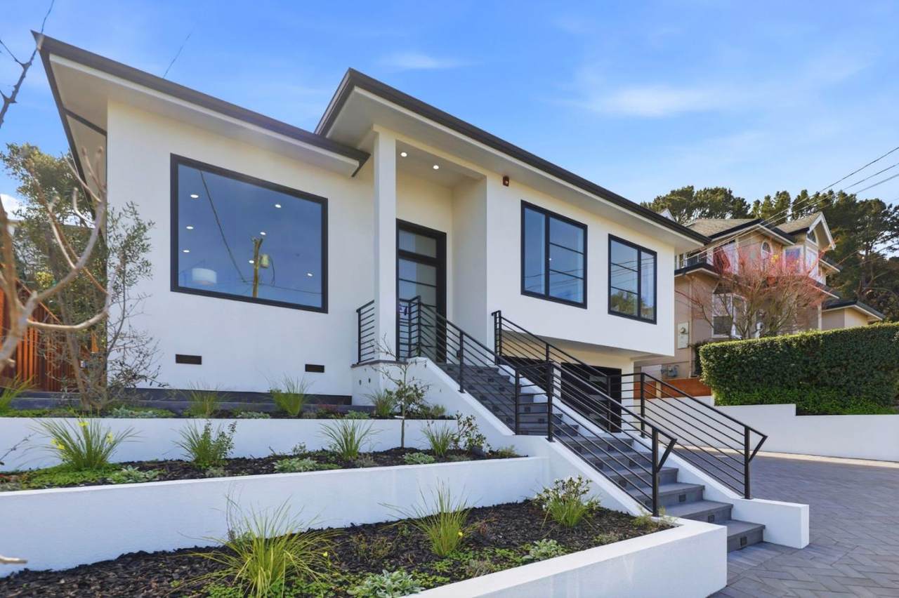 275 41st Avenue - Photo 1