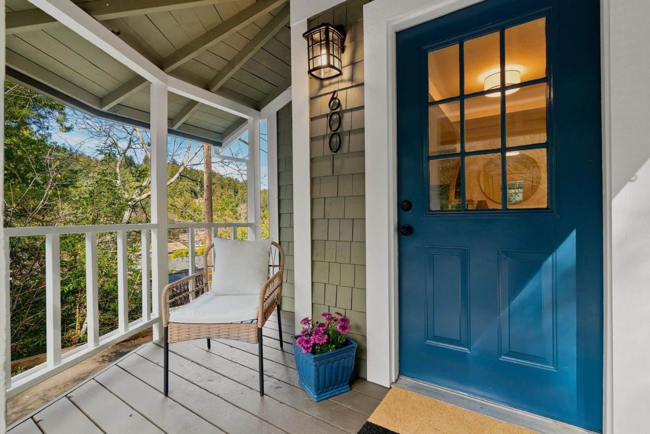 600 Cook Way - Photo 1