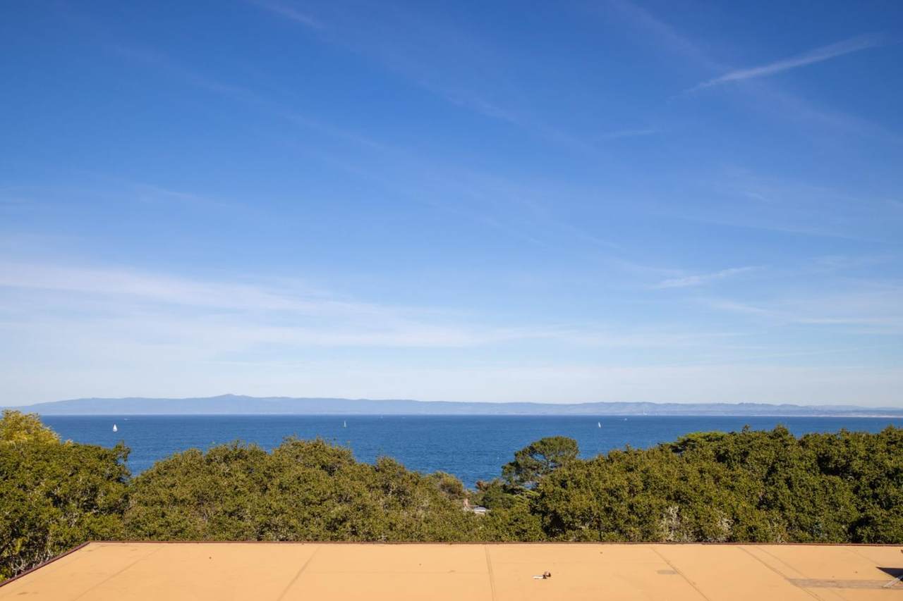 311 Lighthouse - Photo 1