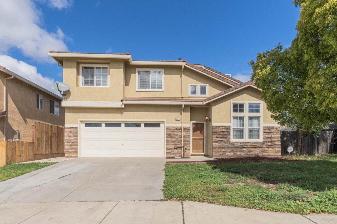 965 Las Flores Street - Photo 1