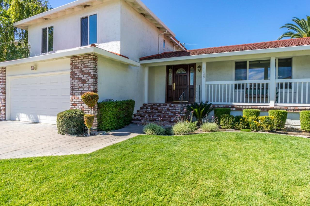 4609 Royal Grove Court - Photo 1