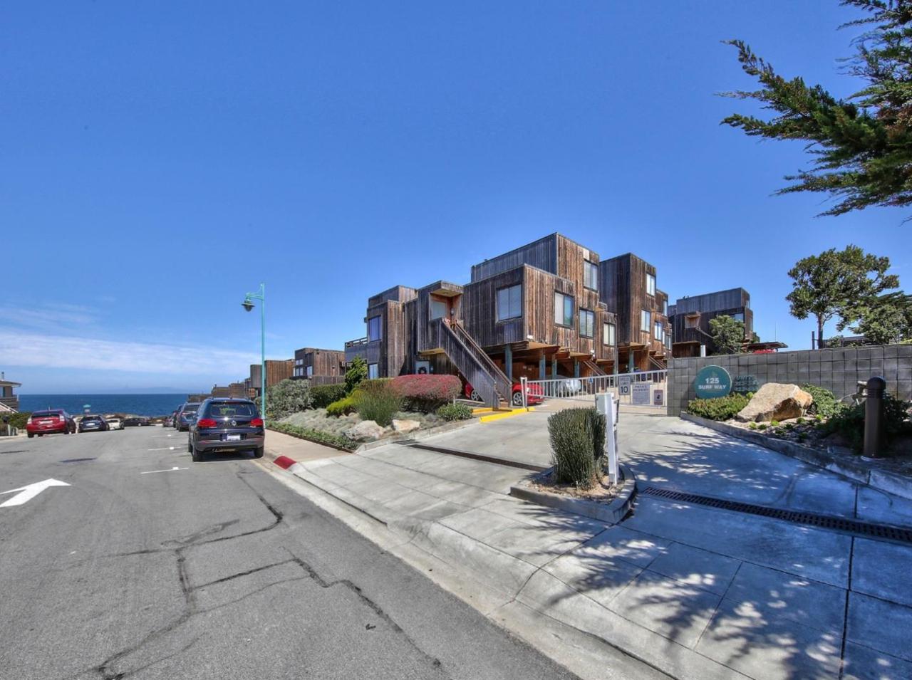 125 Surf Way - Photo 1