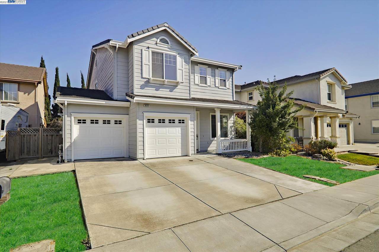 38381 Amaryllis Pl - Photo 1