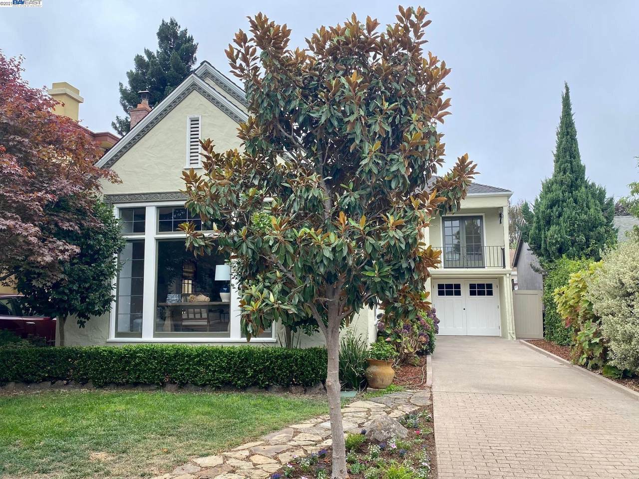3208 Monte Vista Ave - Photo 1