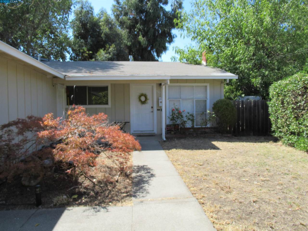 1142 Santa Lucia Dr - Photo 1