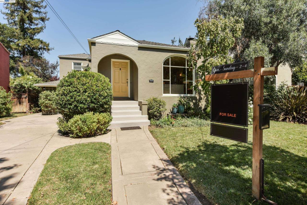 800 Oakes Blvd - Photo 1