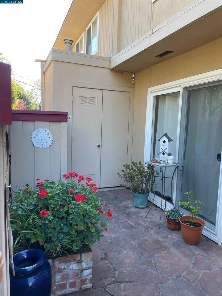 1024 Bancroft Rd - Photo 1