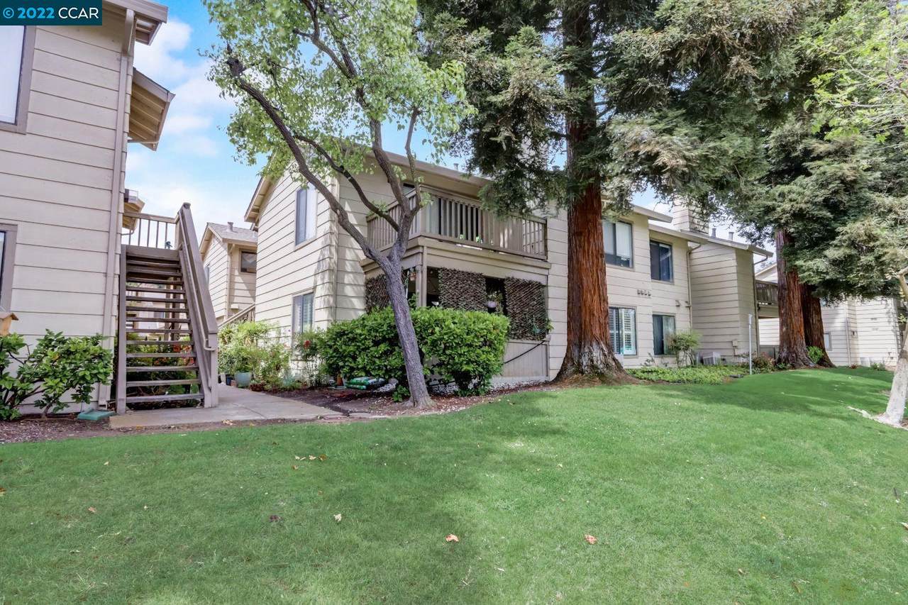 905 Dover - Photo 1