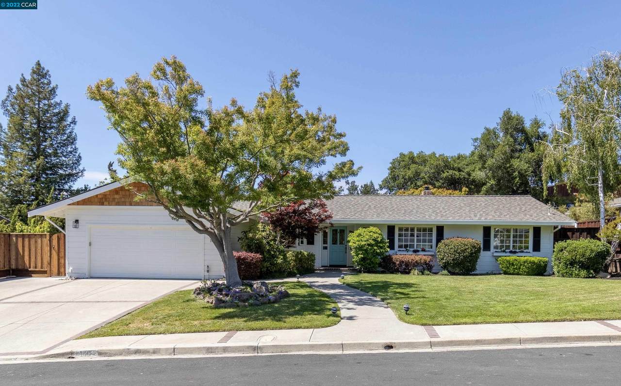 140 Walford Dr - Photo 1