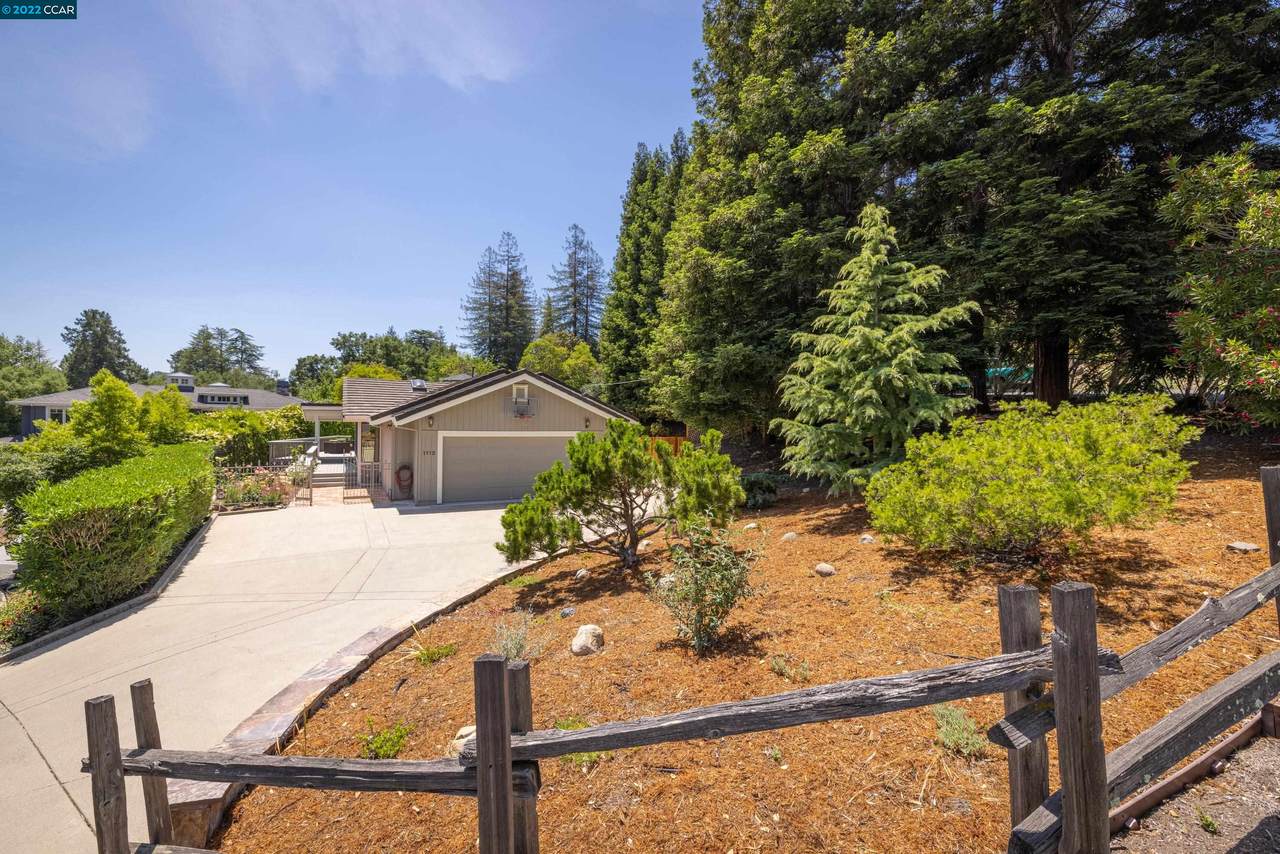 1112 Rahara Drive - Photo 1