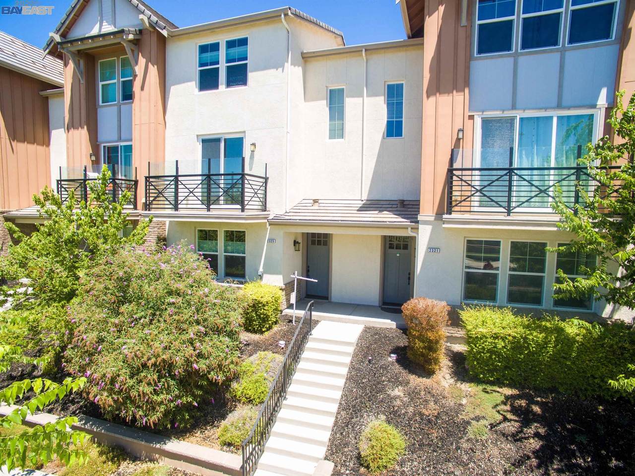 2325 Central Pkwy - Photo 1
