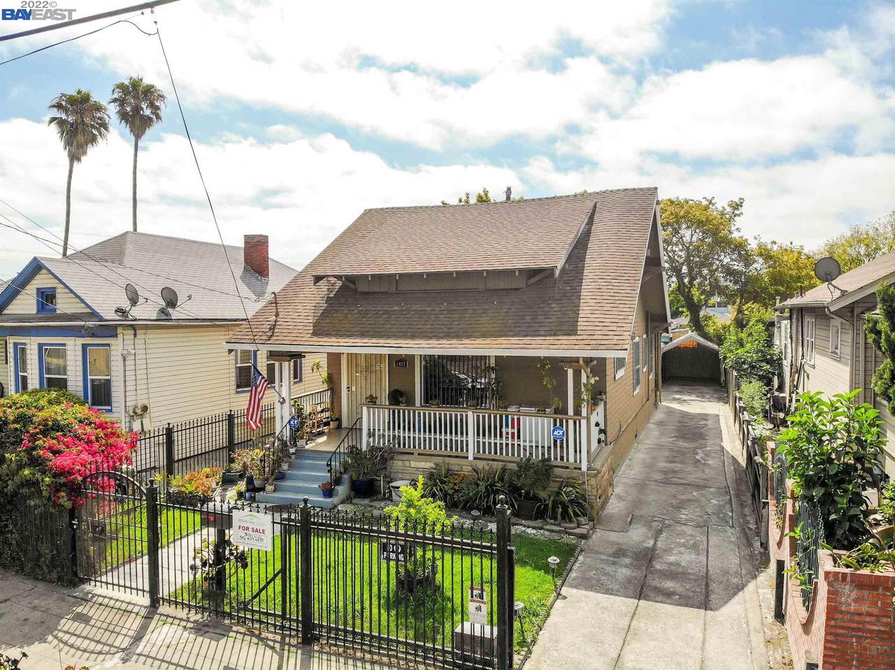 1452 Seminary Ave - Photo 1