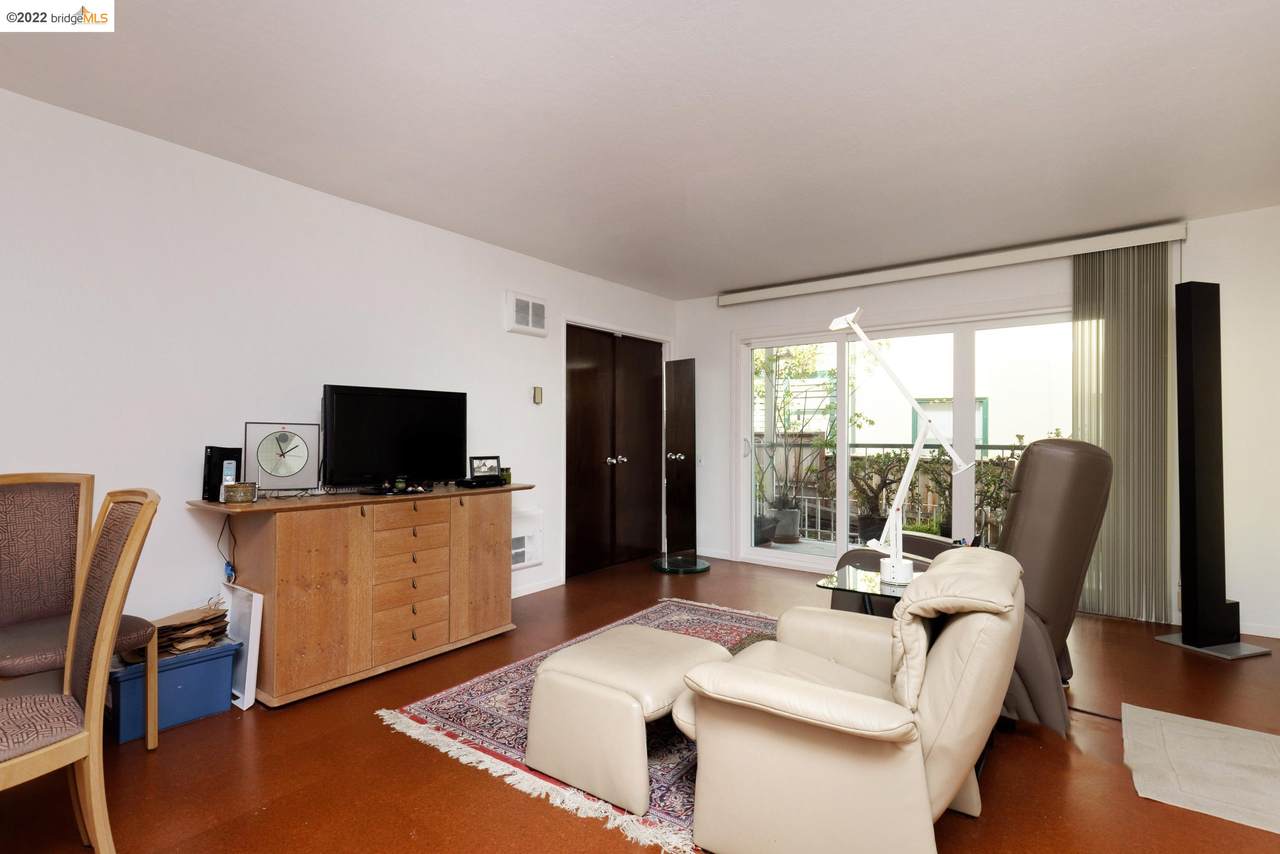 365 Perkins Street - Photo 1