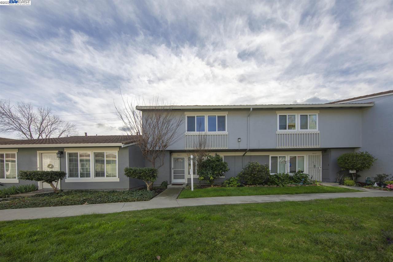 3063 Tonopah Cir - Photo 1