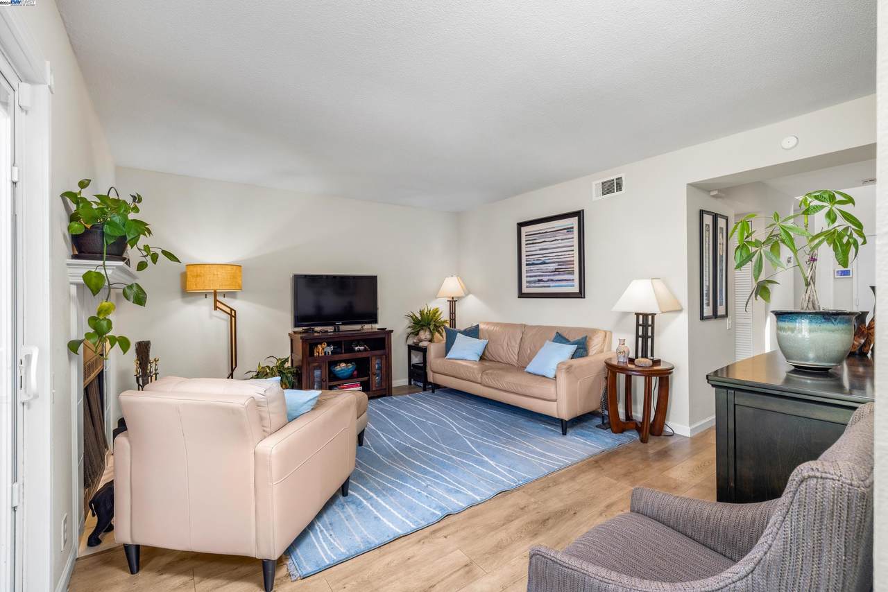 4770 Apple Tree Cmn - Photo 1
