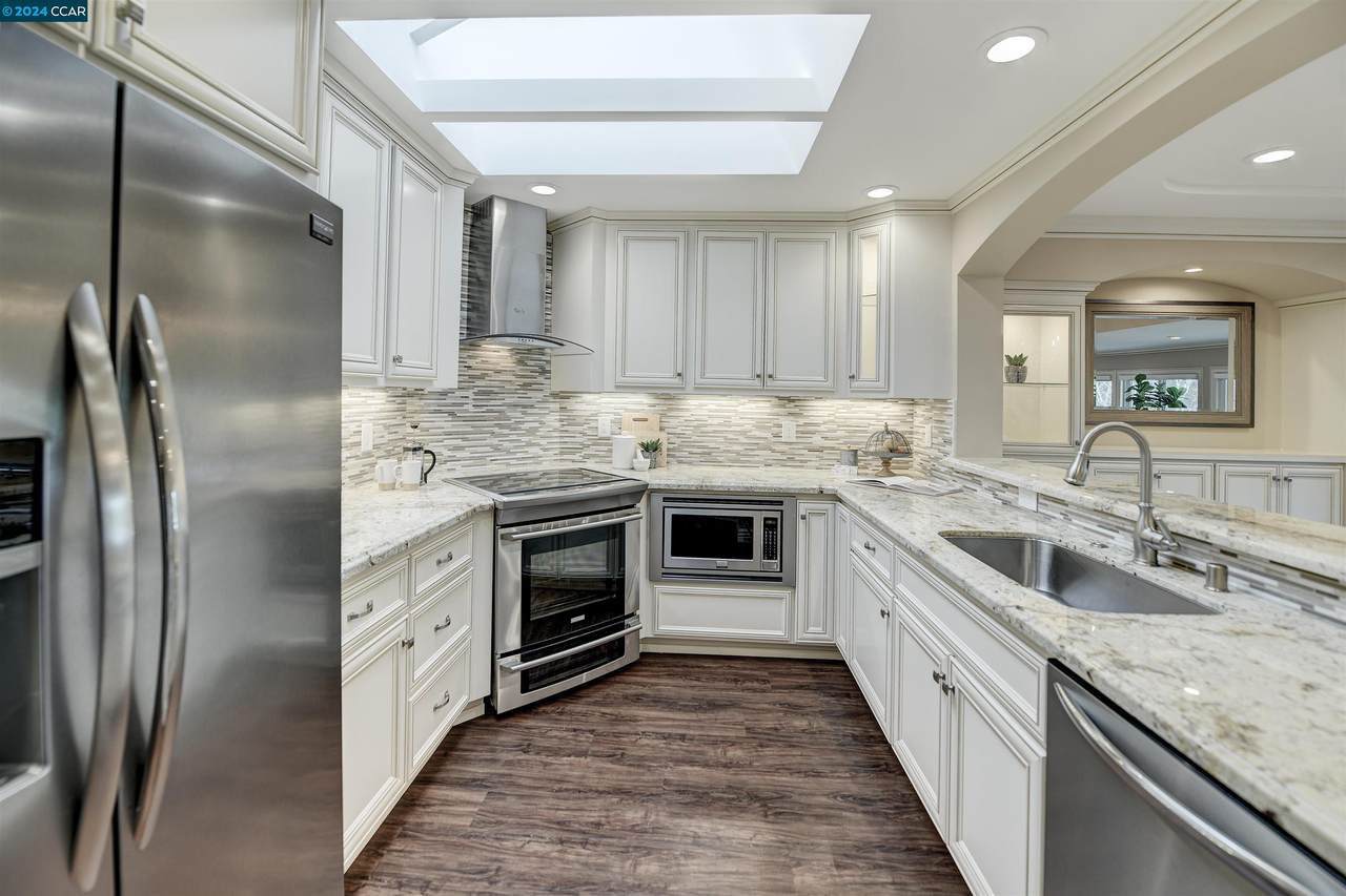 1301 Canyonwood Ct - Photo 1