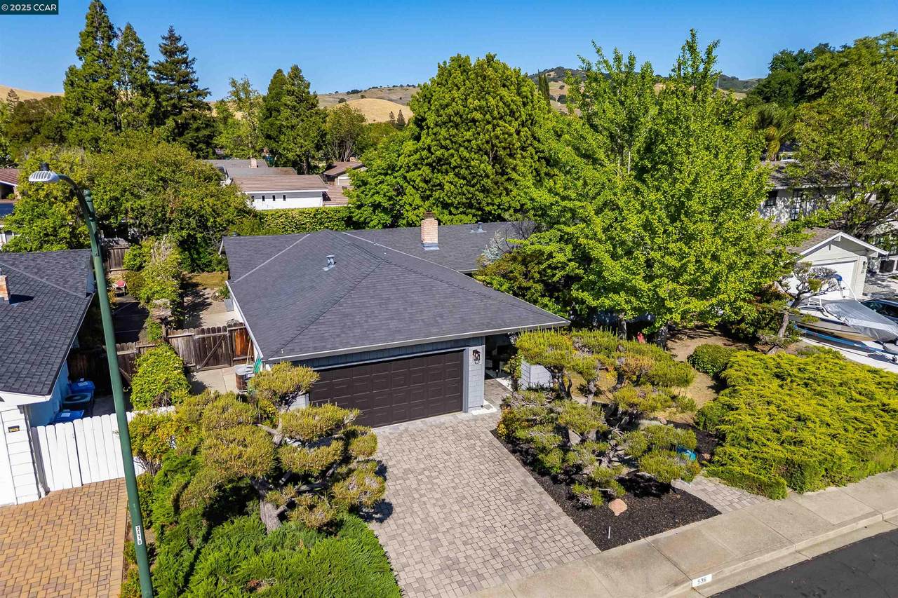 536 Heather Grove Ct - Photo 1