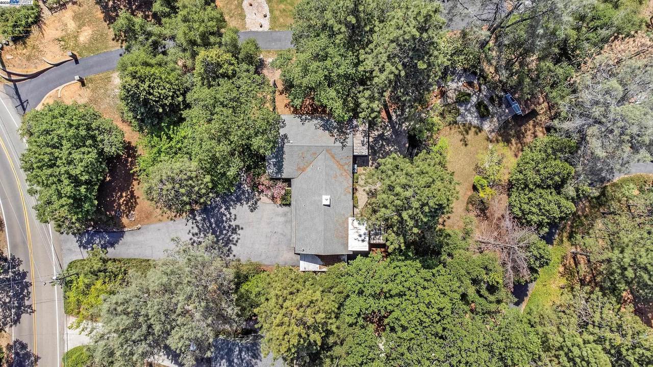 16261 Patricia Way - Photo 1