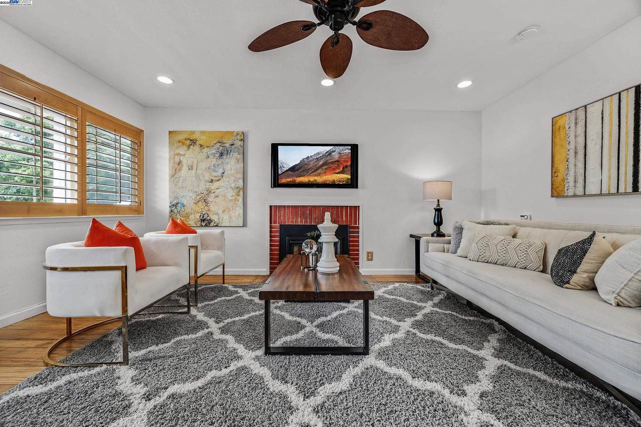 2973 Groom Dr - Photo 1