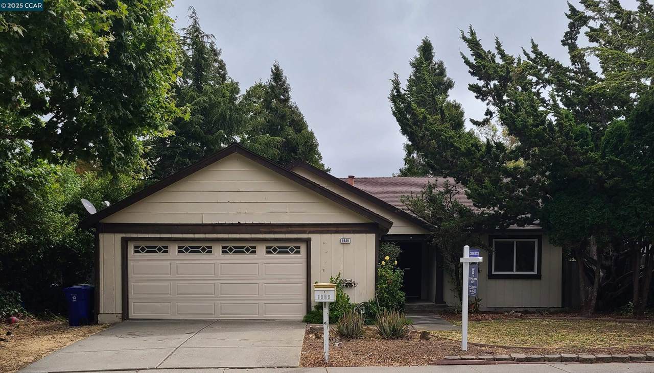 1989 Shea Dr - Photo 1