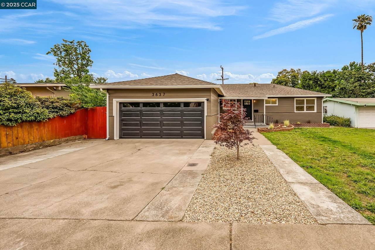 3637 Hazelwood St - Photo 1