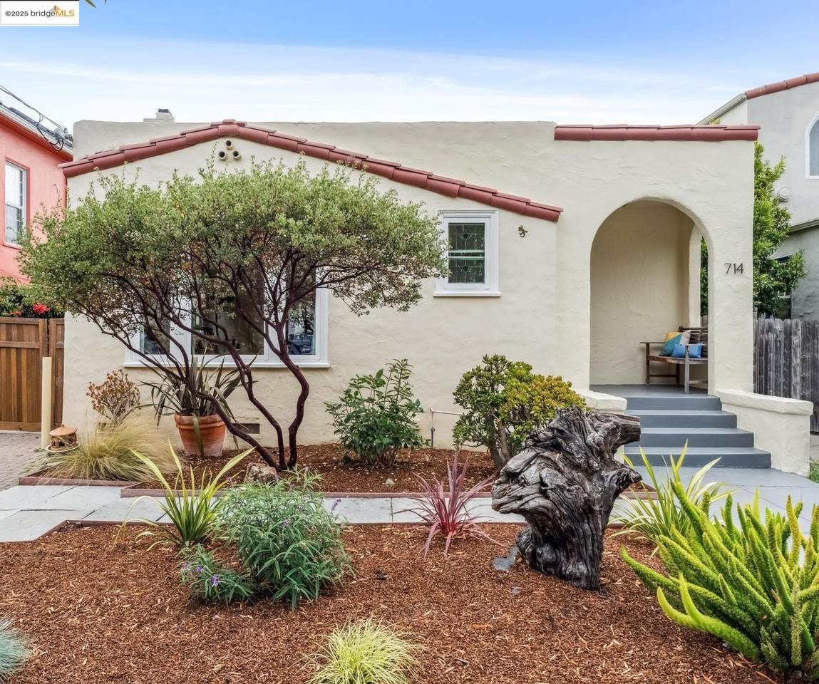 714 Evelyn Ave - Photo 1