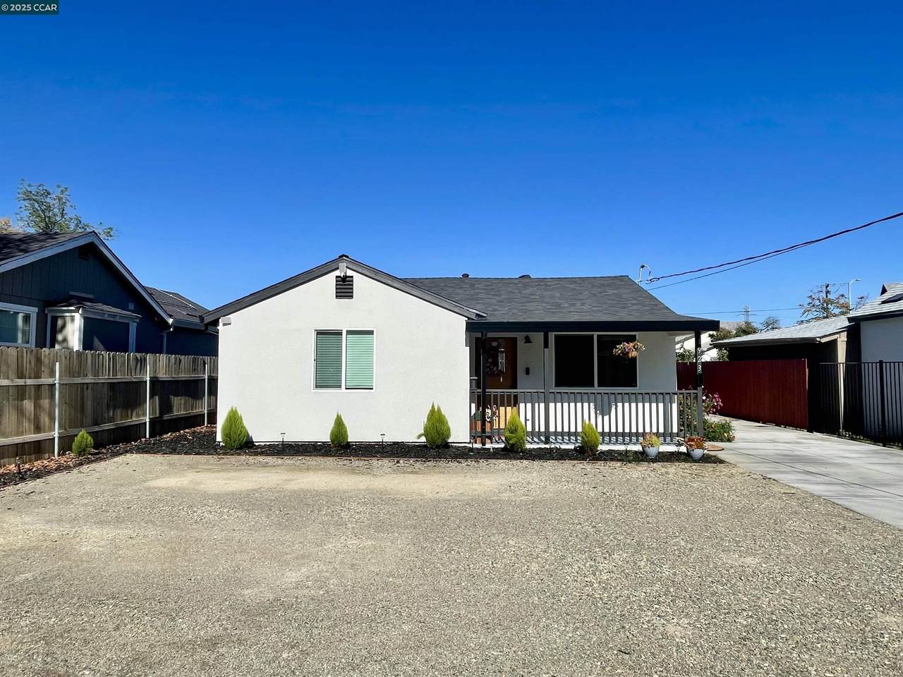 1923 Juliesse Avenue - Photo 1