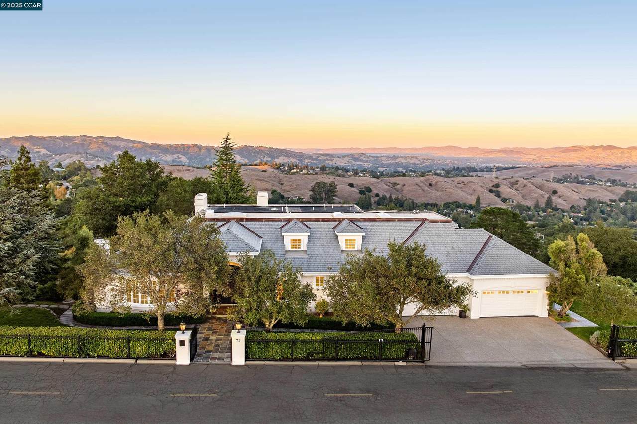 75 Donald Drive - Photo 1