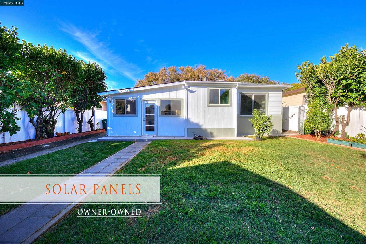 3226 Lowell Ave - Photo 1