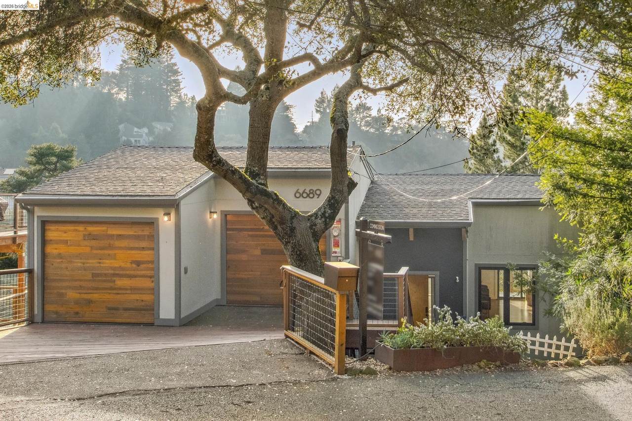 6689 Exeter Dr - Photo 1