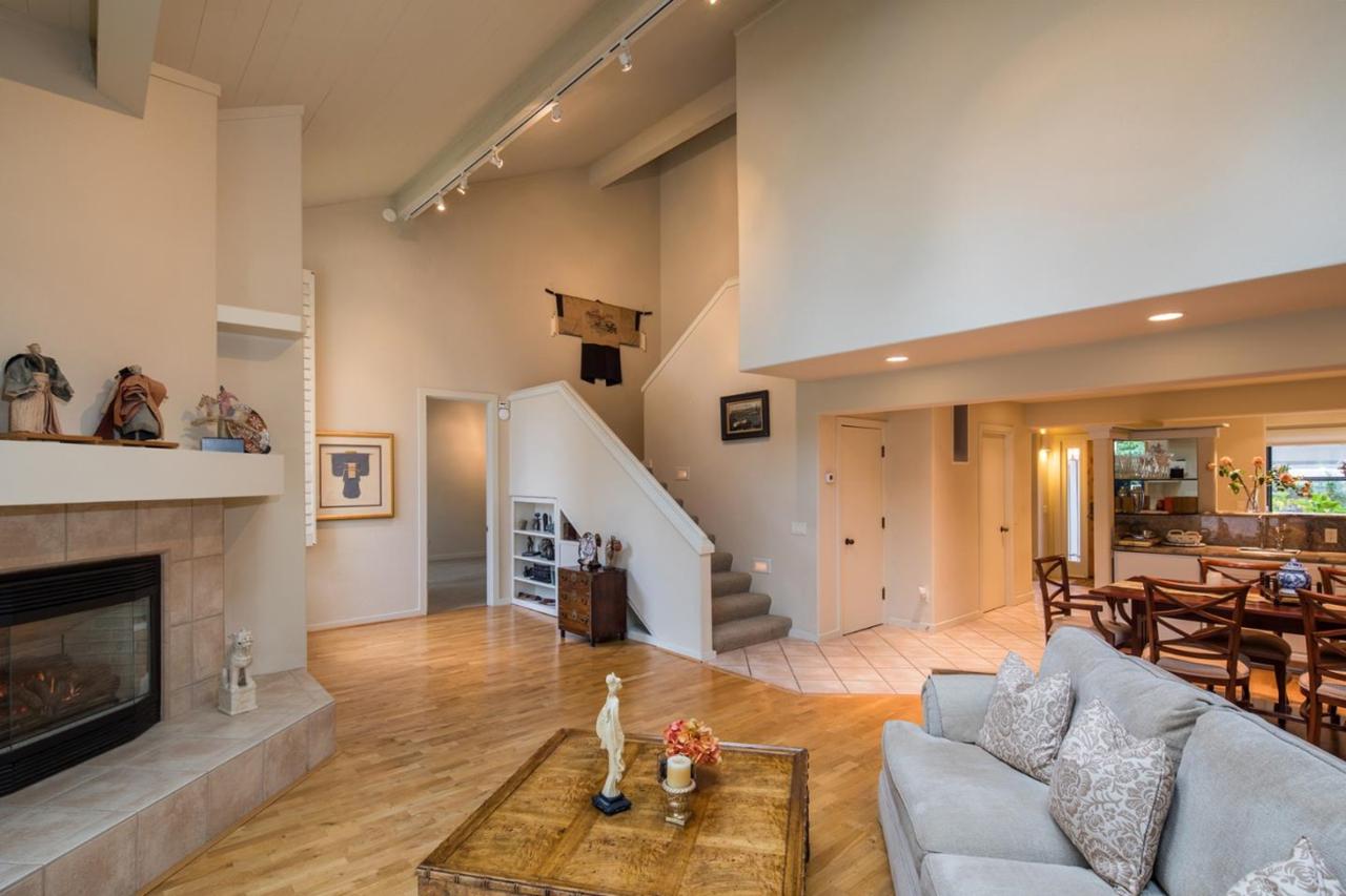 9569 Oak Court - Photo 1