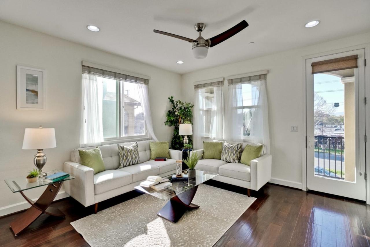 160 Currlin Circle - Photo 1