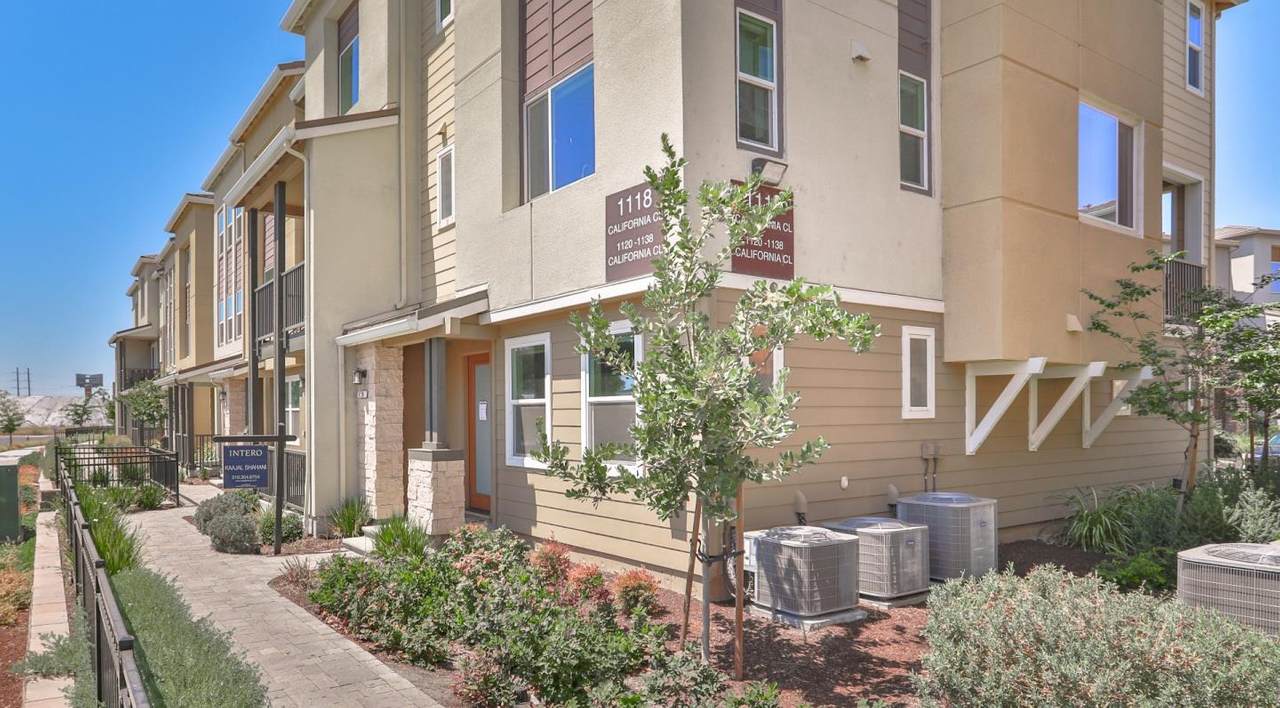 1120 California Circle - Photo 1