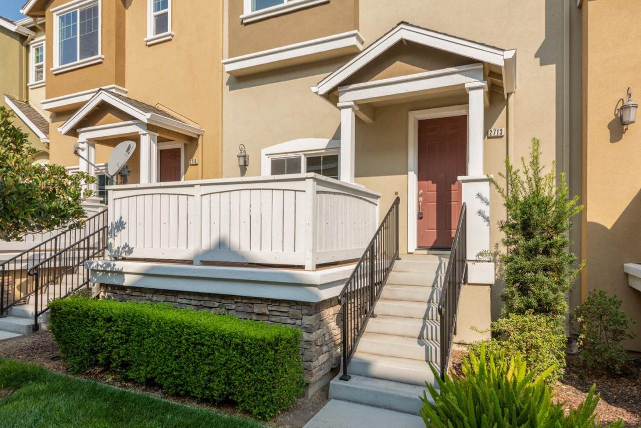 2713 Lavender Terrace - Photo 1