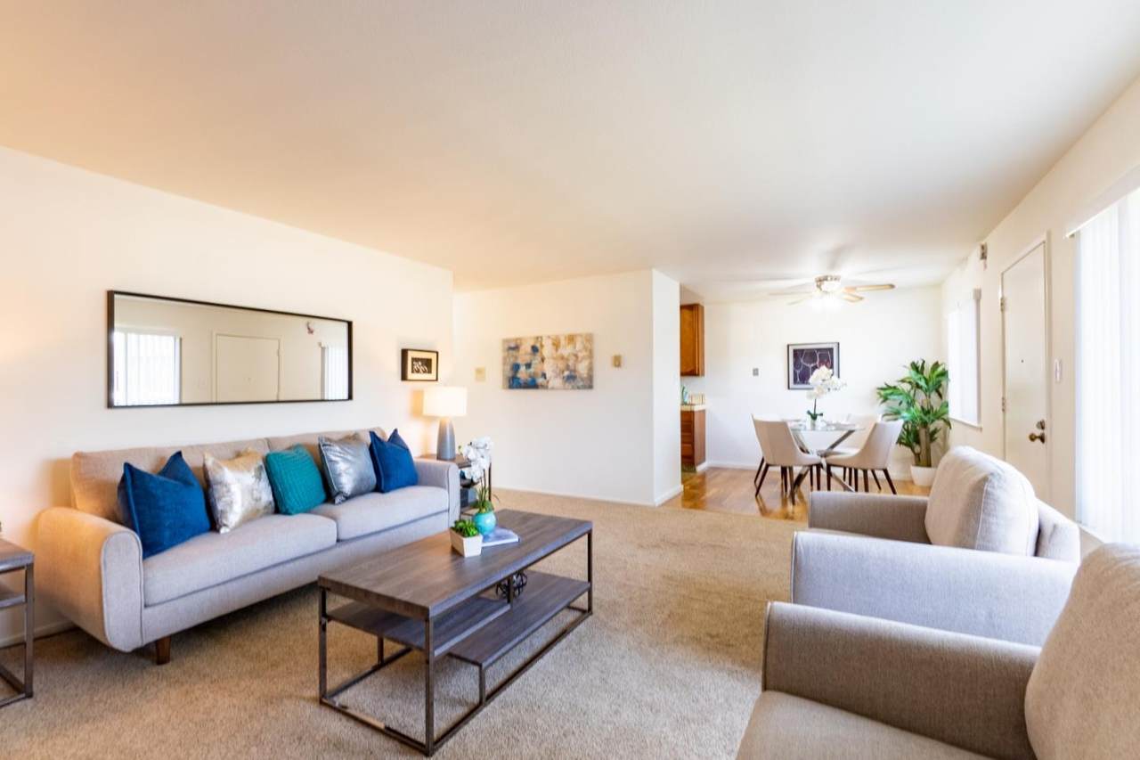 1107 Mission Road - Photo 1